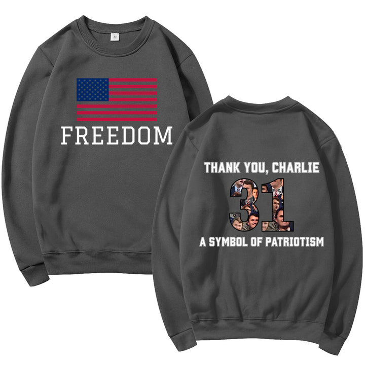 Kvinnors sweatshirt med patriotisk tryck och mjukt material Mirla-Eva Jonsson