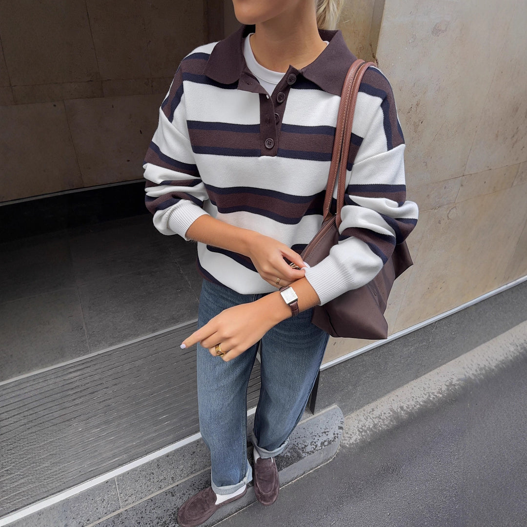 Kvinnors sweatshirt med randmönster och knappslå Mirla-Eva Jonsson