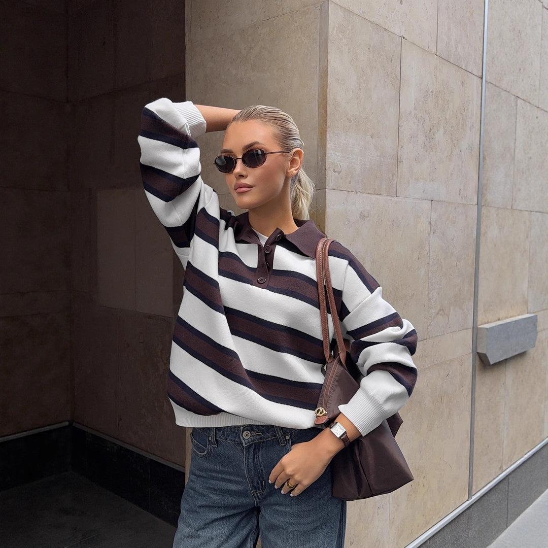 Kvinnors sweatshirt med randmönster och knappslå Mirla-Eva Jonsson