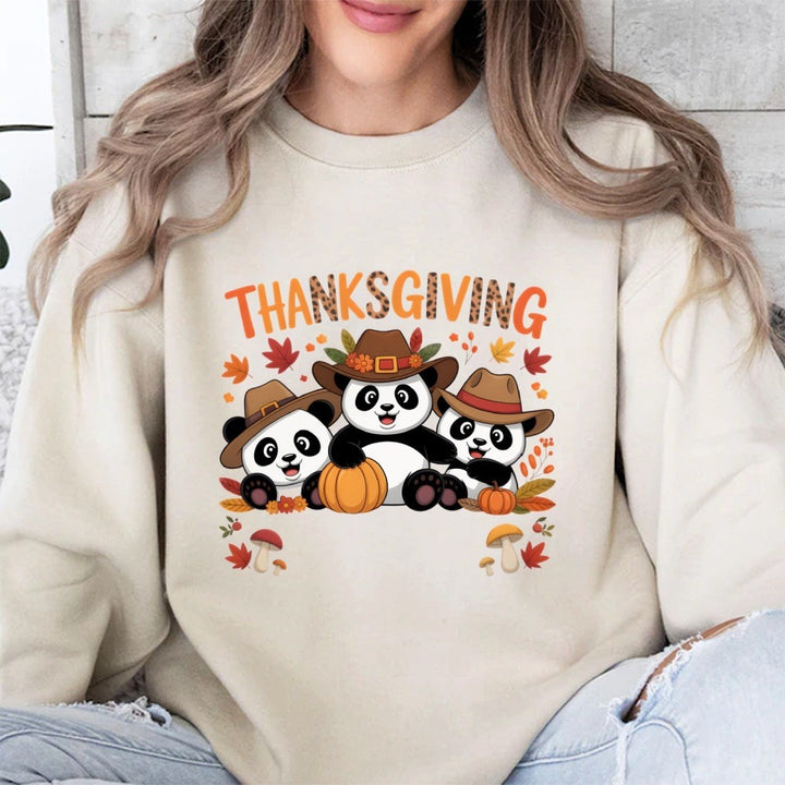 Kvinnors sweatshirt med rolig djurdesign och höstmotiv Mirla-Eva Jonsson