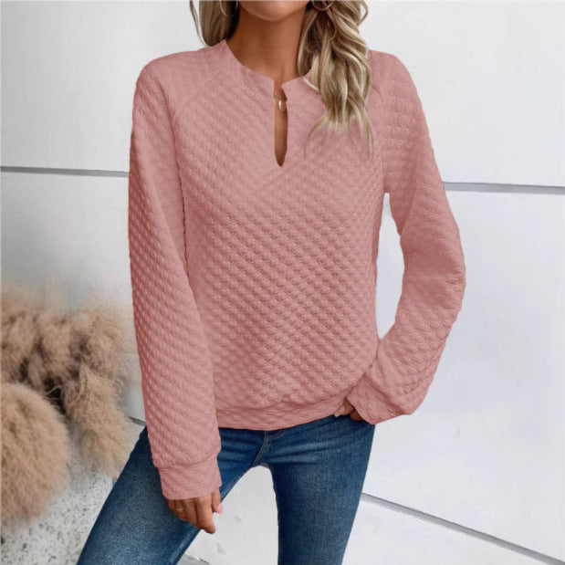 Kvinnors sweatshirt med texturerad quiltad design och moderiktig halsringning Mirla-Eva Jonsson
