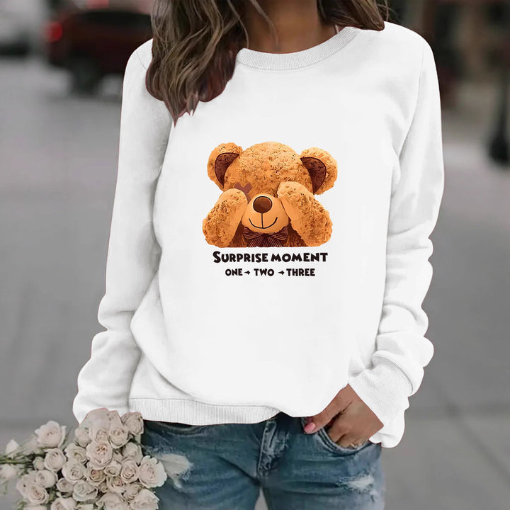 Kvinnors sweatshirt med unikt björnmotiv och underhållande text Mirla-Eva Jonsson