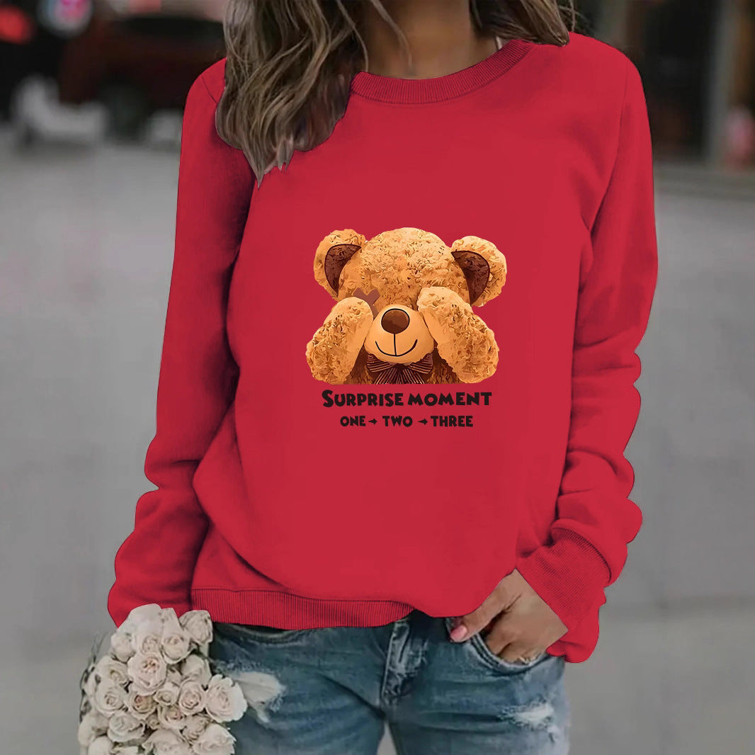 Kvinnors sweatshirt med unikt björnmotiv och underhållande text Mirla-Eva Jonsson