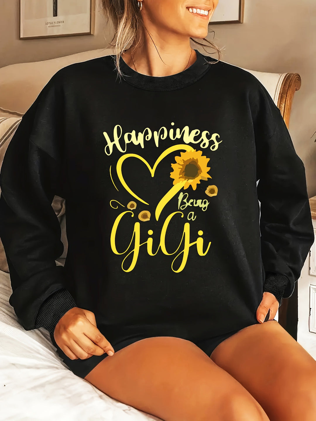 Kvinnors sweatshirt med voluminösa ärmar och glad motiv Mirla-Eva Jonsson