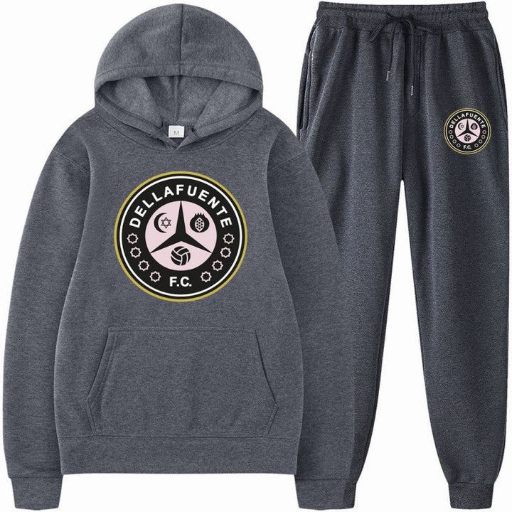 Kvinnors sweatshirt och joggbyxor set med sportigt klubbmotiv Mirla-Eva Jonsson