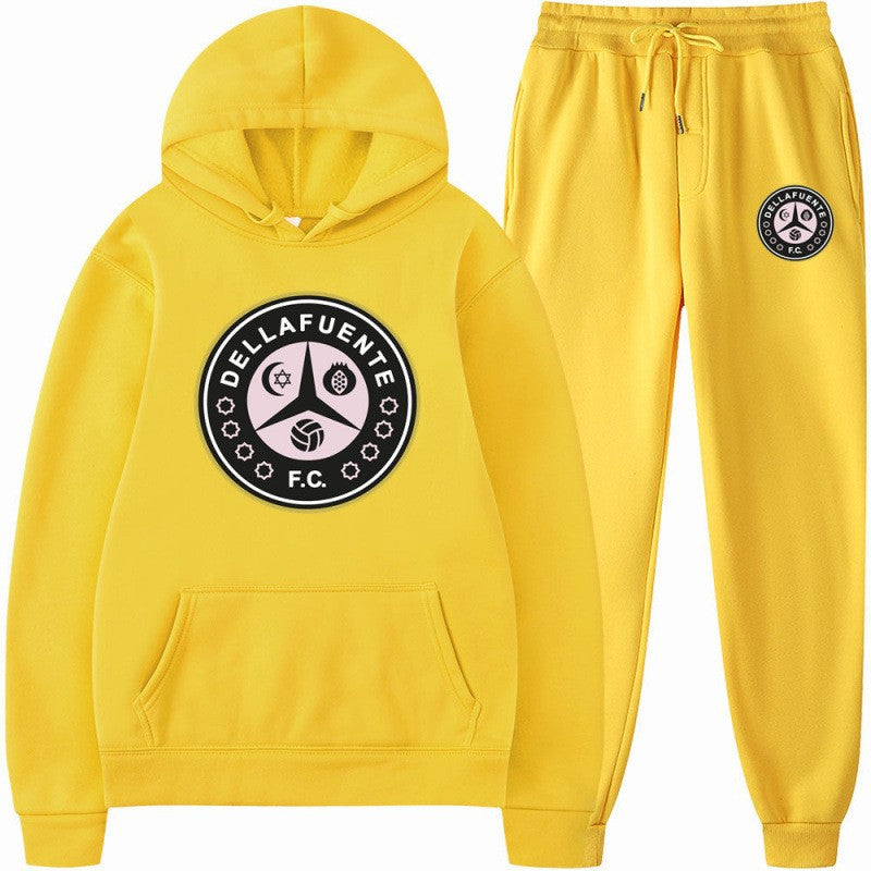 Kvinnors sweatshirt och joggbyxor set med sportigt klubbmotiv Mirla-Eva Jonsson
