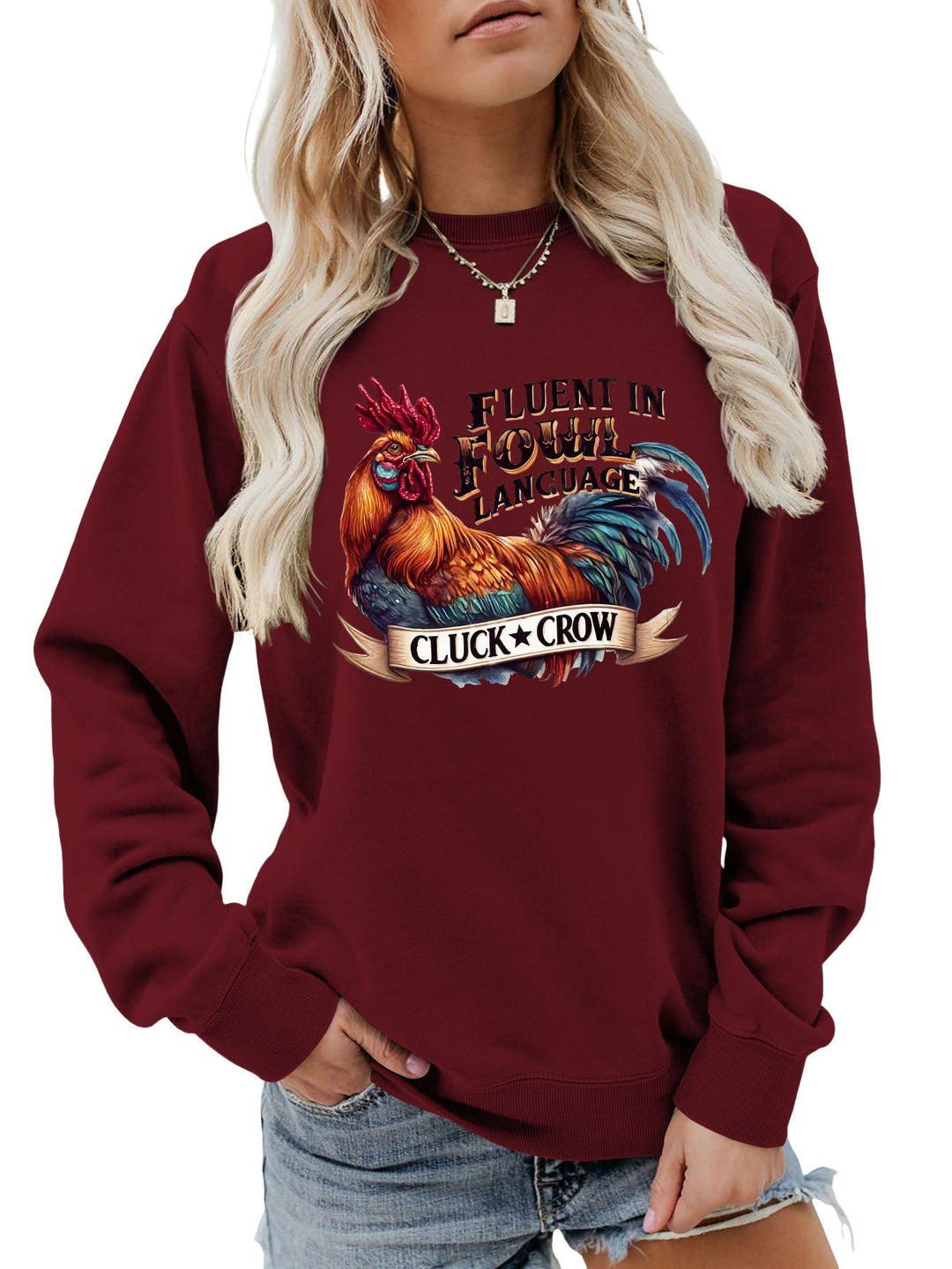 Kvinnors sweatshirts med humoristisk kycklingmotiv och komfortabel passform Mirla-Eva Jonsson