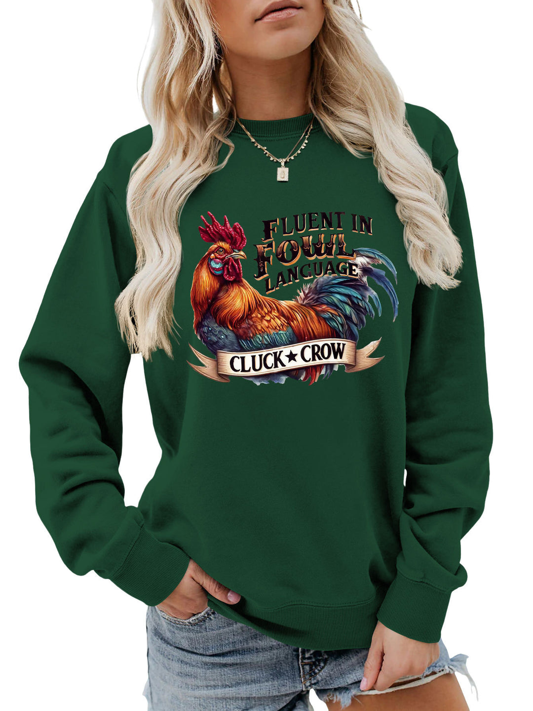 Kvinnors sweatshirts med humoristisk kycklingmotiv och komfortabel passform Mirla-Eva Jonsson