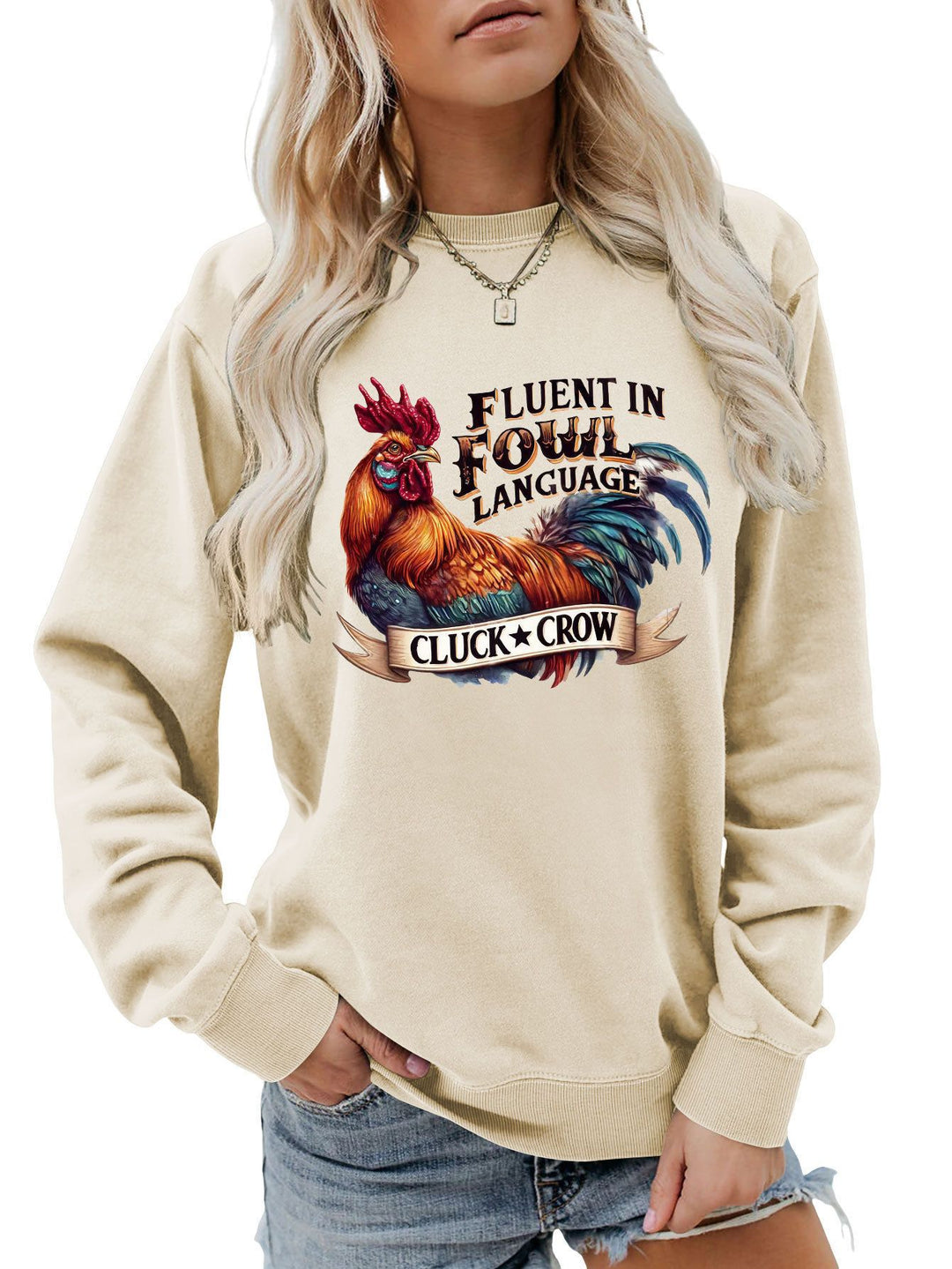 Kvinnors sweatshirts med humoristisk kycklingmotiv och komfortabel passform Mirla-Eva Jonsson