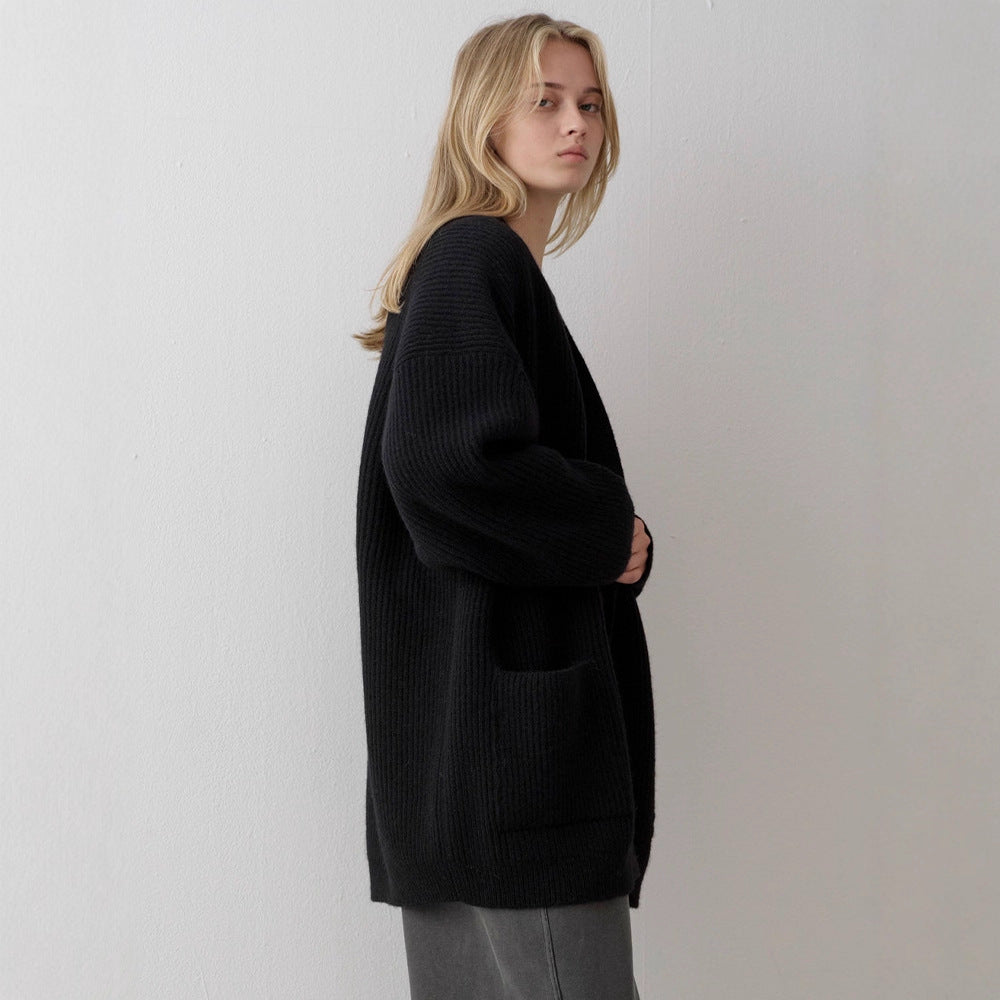 Kvinnors tjocka stickade cardigan med överdimensionerade ärmar Mirla-Eva Jonsson