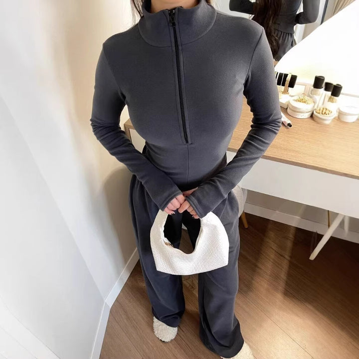 Kvinnors träningsoverall med fashionabel dragkedja och långa ärmar Mirla-Eva Jonsson