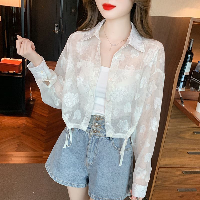 Kvinnors transparent blus med blommönster Mirla-Eva Jonsson