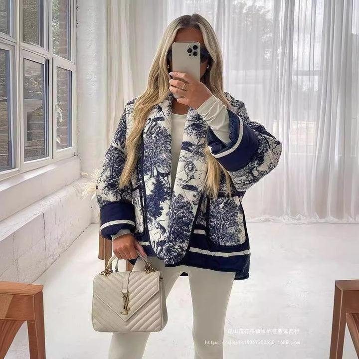 Kvinnors trendig vadderad jacka med elegant krage och praktiska fickor Mirla-Eva Jonsson
