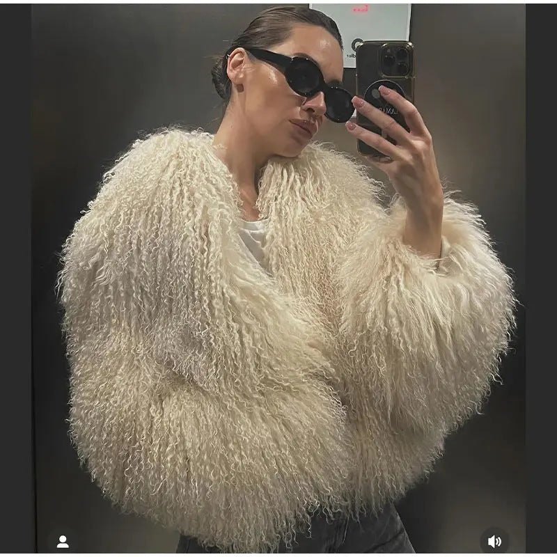 Kvinnors trendiga Teddy tröja Mirla-Eva Jonsson