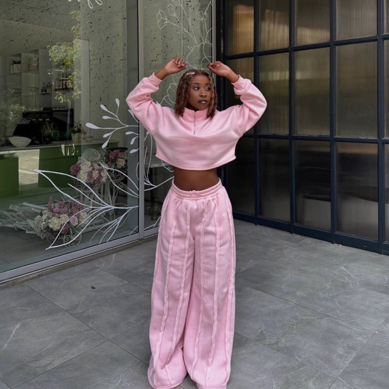 Kvinnors trendiga korta sweatshirt och avslappnad joggingbyxor set Mirla-Eva Jonsson