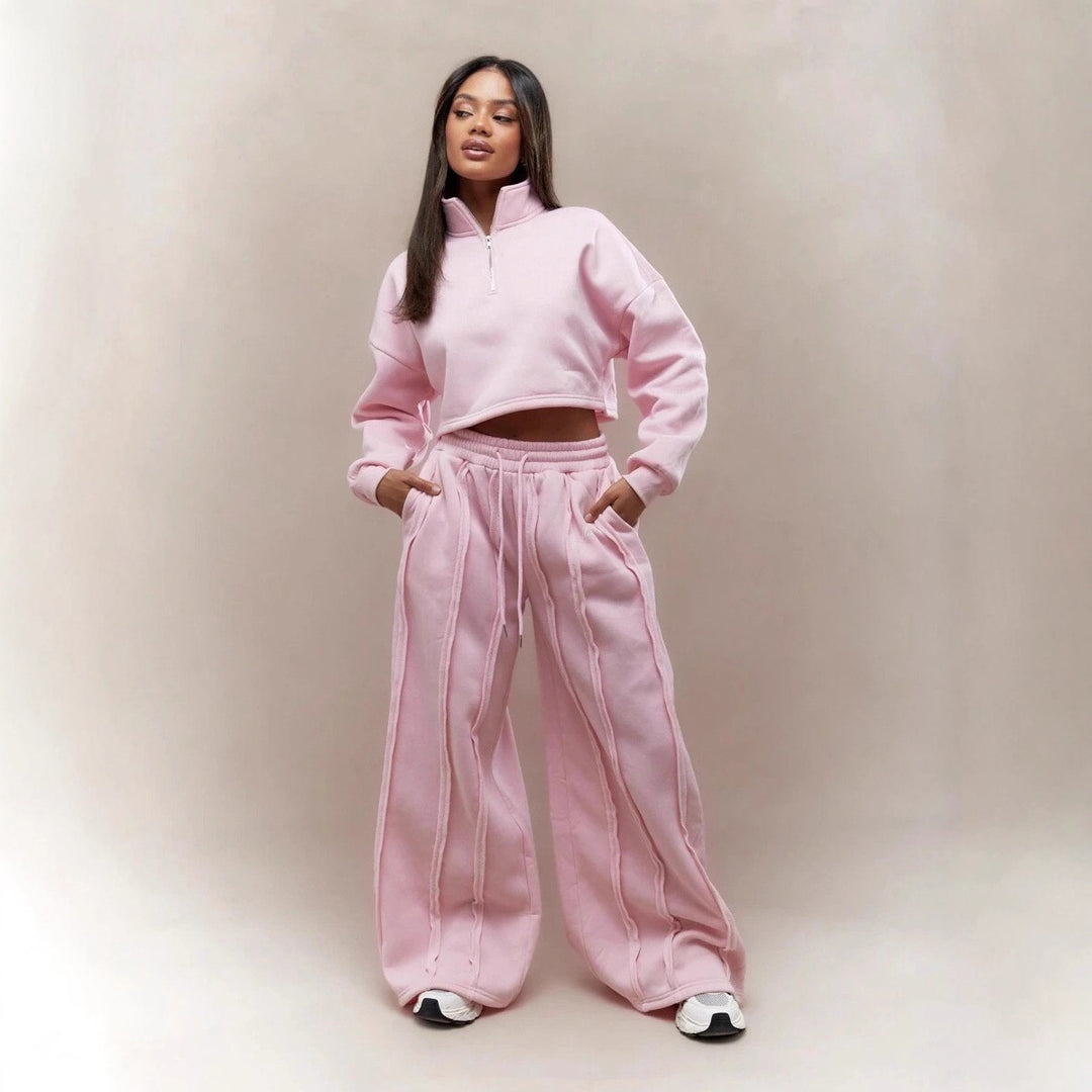 Kvinnors trendiga korta sweatshirt och avslappnad joggingbyxor set Mirla-Eva Jonsson