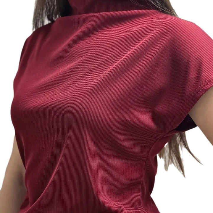 Kvinnors trendiga kortärmad skjorta med hög krage och elegant snitt-Eva Jonsson
