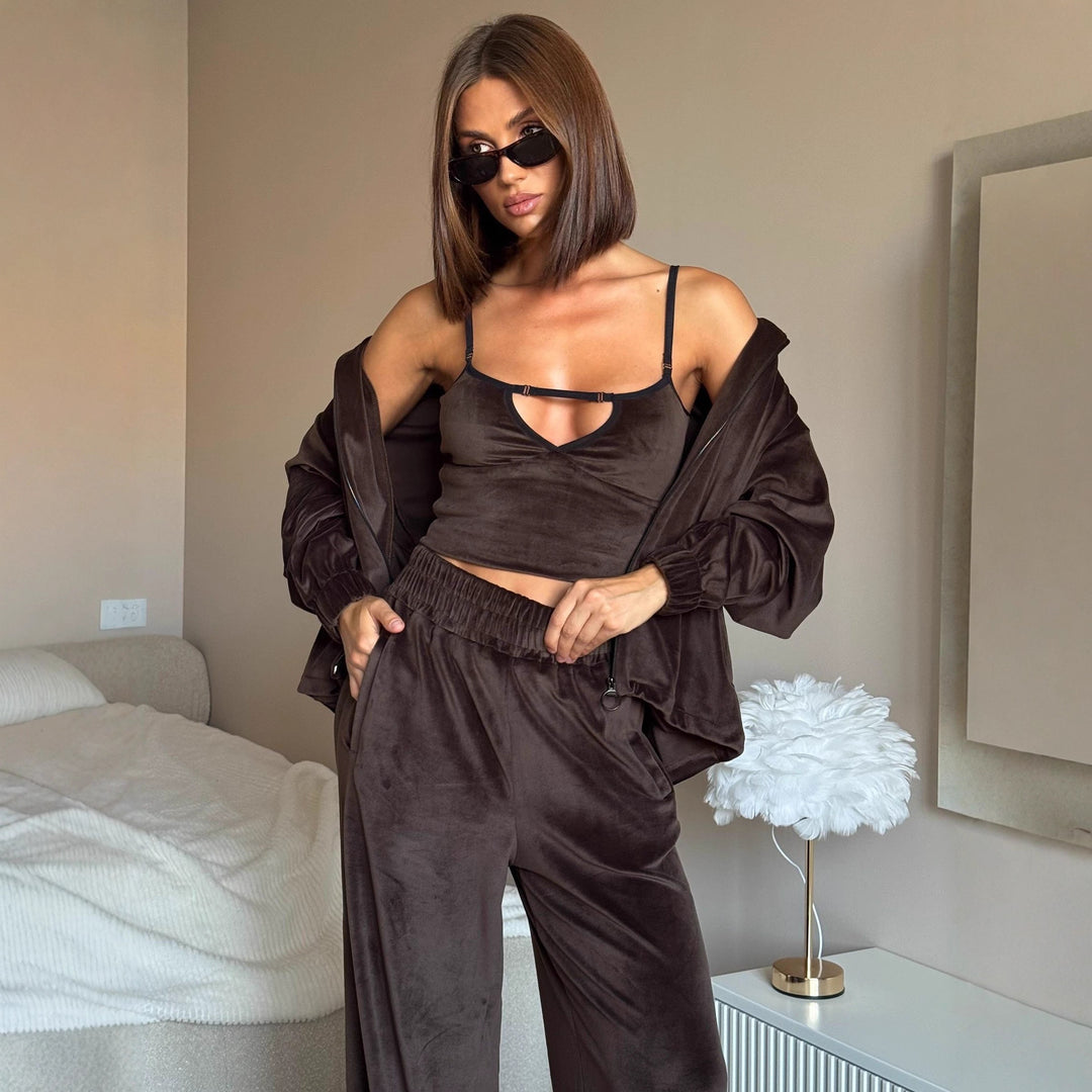 Kvinnors trendiga loungedress set med huva och lös passform Mirla-Eva Jonsson