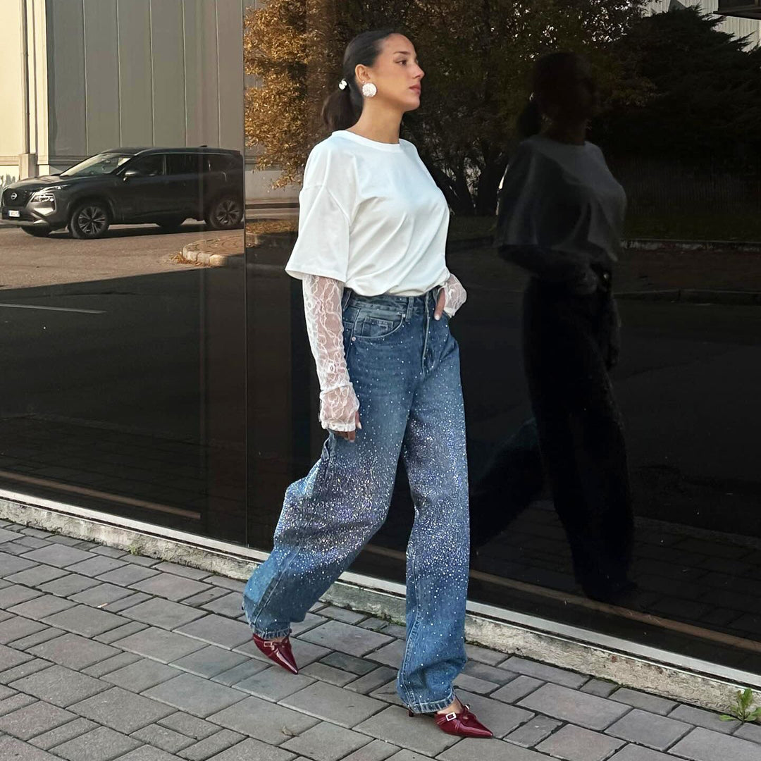 Kvinnors trendiga oversized T-shirt med spetsärmar Mirla-Eva Jonsson