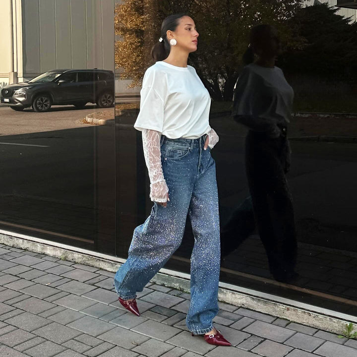 Kvinnors trendiga oversized T-shirt med spetsärmar Mirla-Eva Jonsson