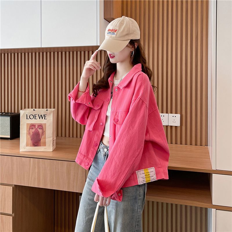 Kvinnors trendiga oversized jacka med tryckknappar Mirla-Eva Jonsson