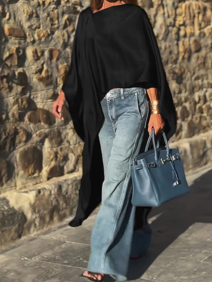 Kvinnors trendiga oversized topp med en flödande passform Mirla-Eva Jonsson