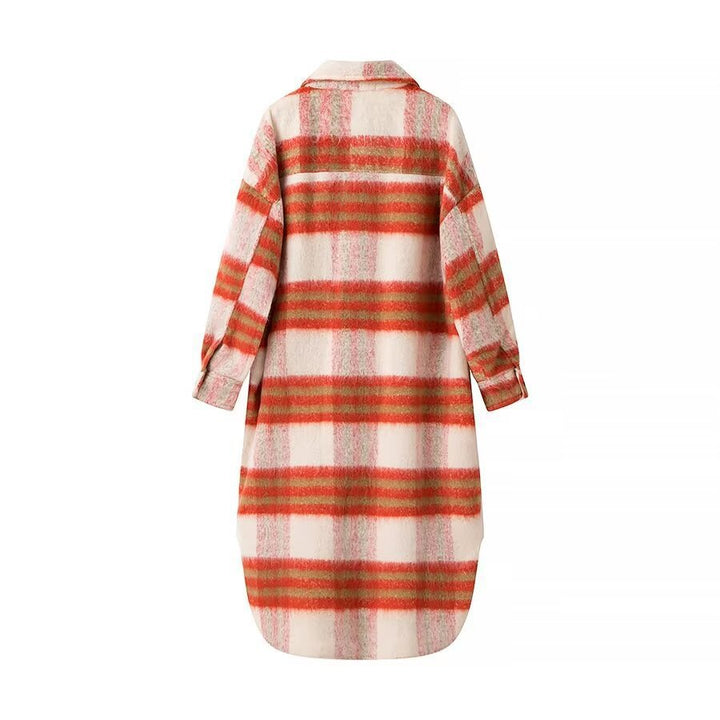 Kvinnors trendiga oversized ullkappa med rutigt mönster Mirla-Eva Jonsson