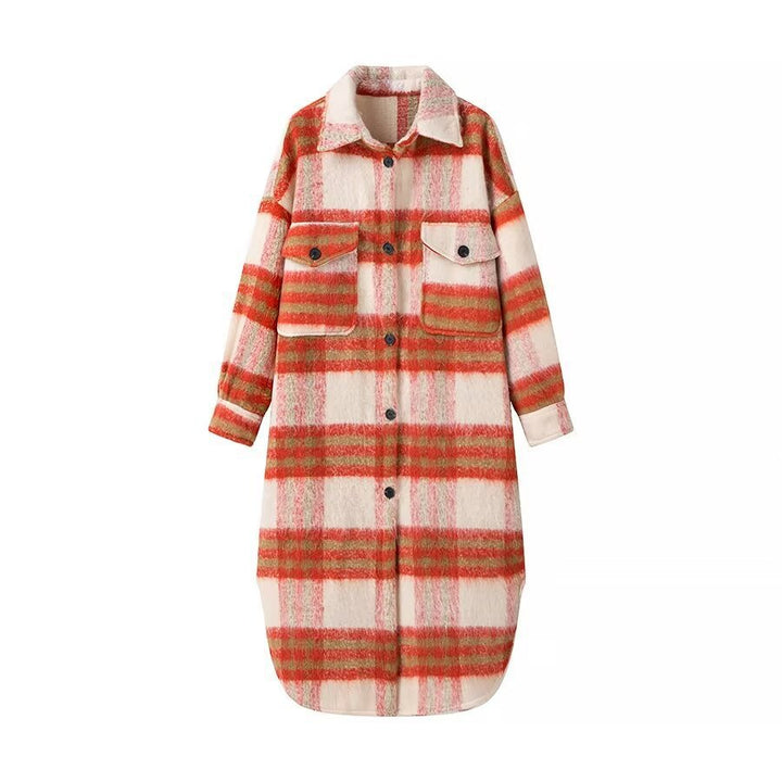 Kvinnors trendiga oversized ullkappa med rutigt mönster Mirla-Eva Jonsson