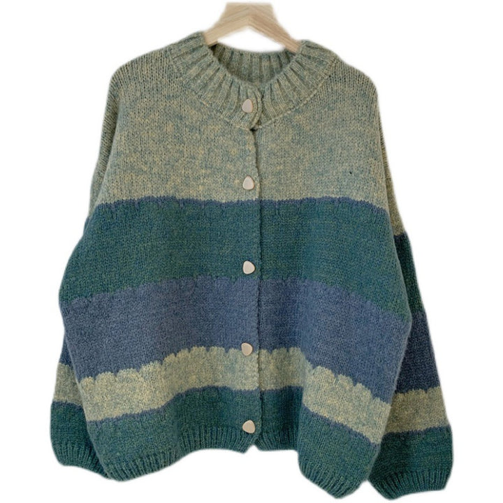 Kvinnors trendiga stickad cardigan med mönstrad design Mirla-Eva Jonsson