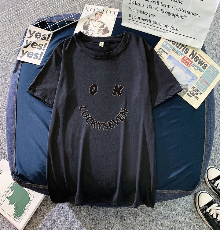 Kvinnors trendiga t-shirt med avslappnad smiley-tryck och högkvalitativ bomullskvalitet Mirla-Eva Jonsson