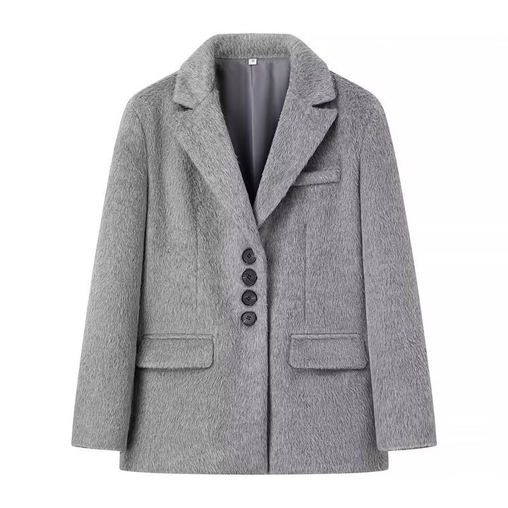 Kvinnors trendiga teddyblazer med elegant knappslå Mirla-Eva Jonsson