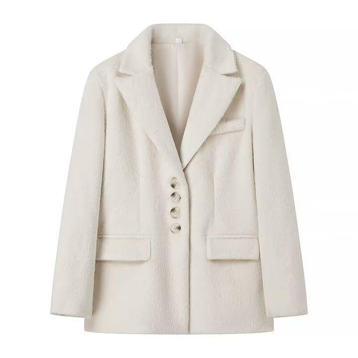 Kvinnors trendiga teddyblazer med elegant knappslå Mirla-Eva Jonsson