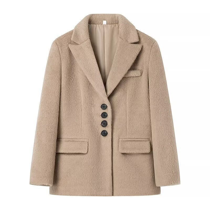 Kvinnors trendiga teddyblazer med elegant knappslå Mirla-Eva Jonsson