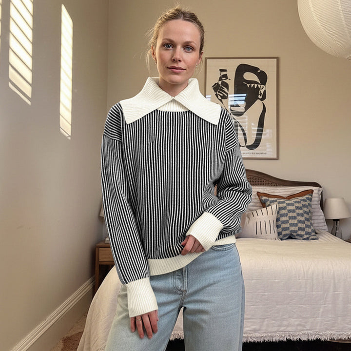 Kvinnors tröja med modernt randmönster och elegant krage Mirla-Eva Jonsson
