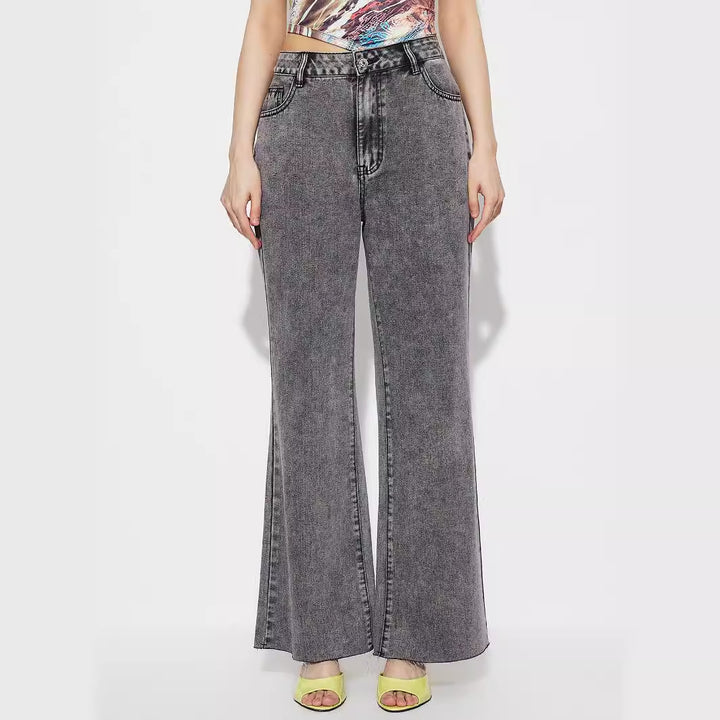 Kvinnors utställda jeans med hög midja och detaljerade sömmar Mirla-Eva Jonsson