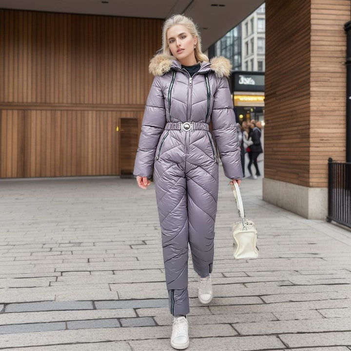 Kvinnors vadderad vinteroverall med avtagbar huva och bälte Mirla-Eva Jonsson