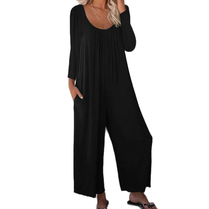Kvinnors vid-skuren jumpsuit med praktiska fickor och modern skärning Mirla-Eva Jonsson