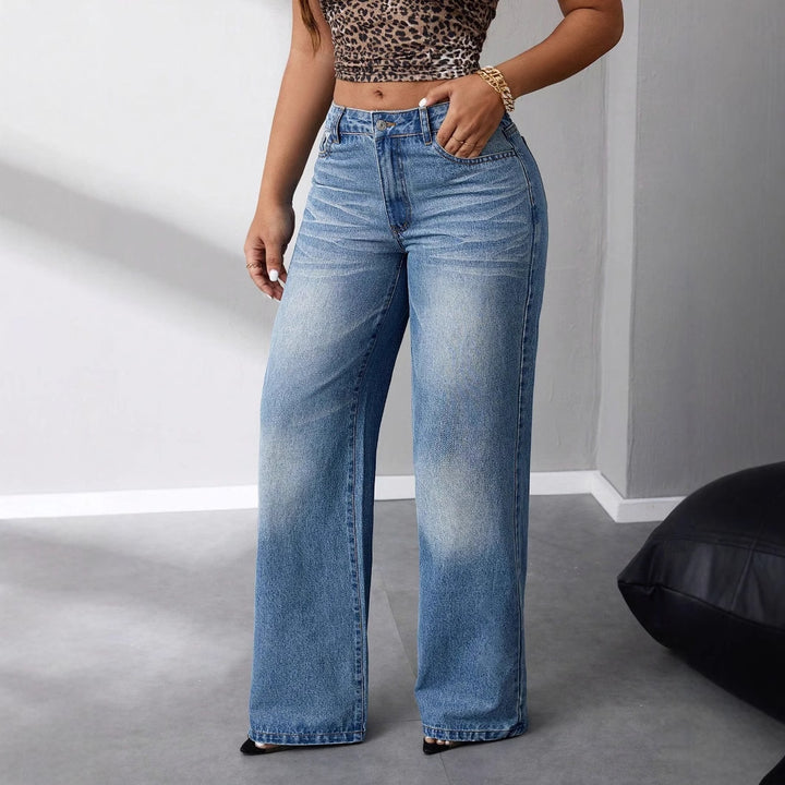 Kvinnors vida högmidjade jeans i en avslappnad vintage-stil Mirla-Eva Jonsson