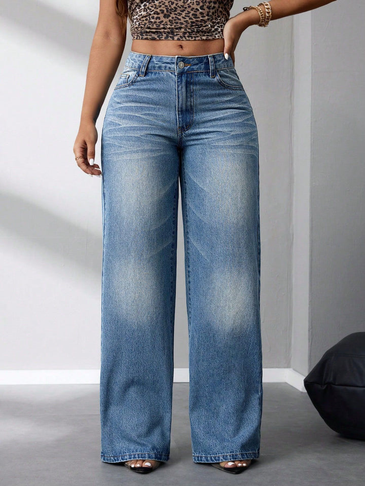 Kvinnors vida högmidjade jeans i en avslappnad vintage-stil Mirla-Eva Jonsson