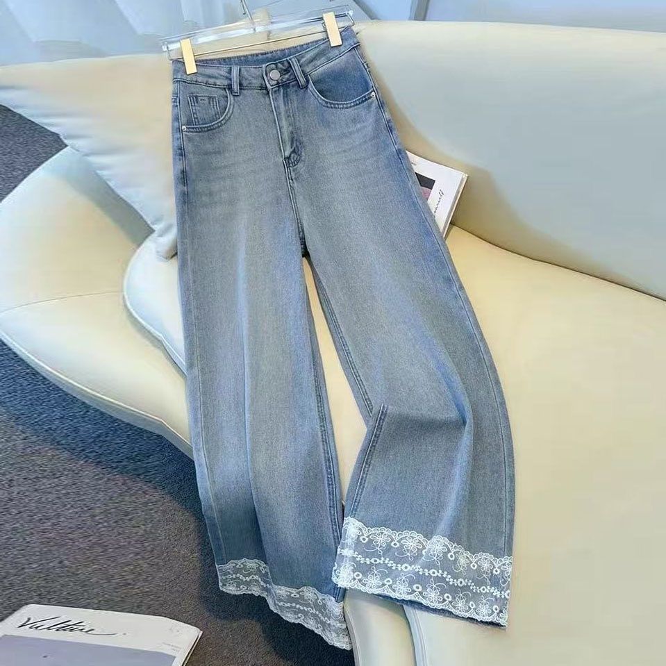 Kvinnors vida jeans med delikat spetsdetalj Mirla-Eva Jonsson