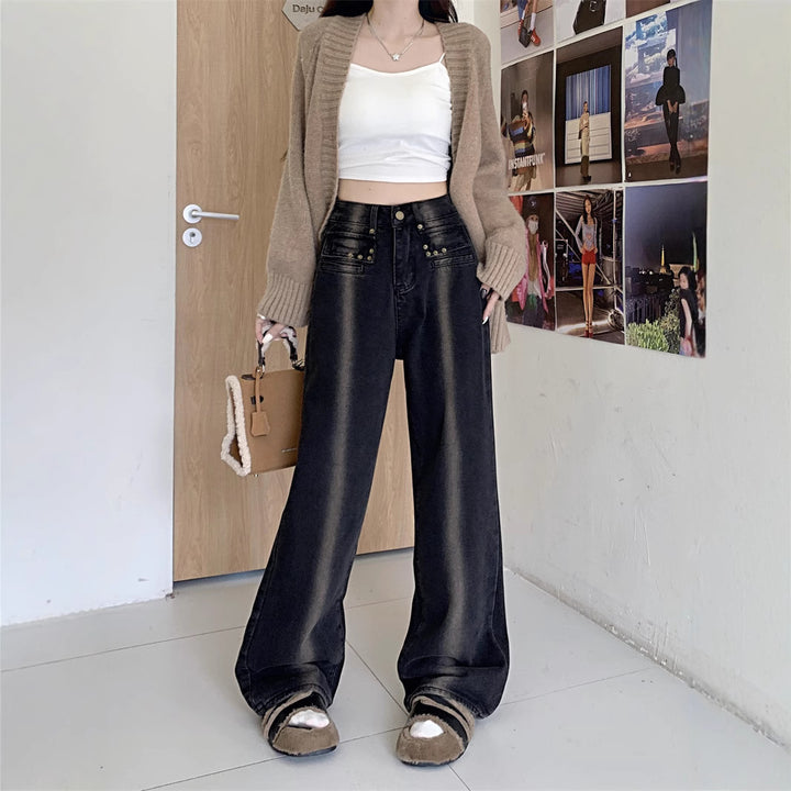 Kvinnors vida jeans med detaljerad knappdesign Mirla-Eva Jonsson
