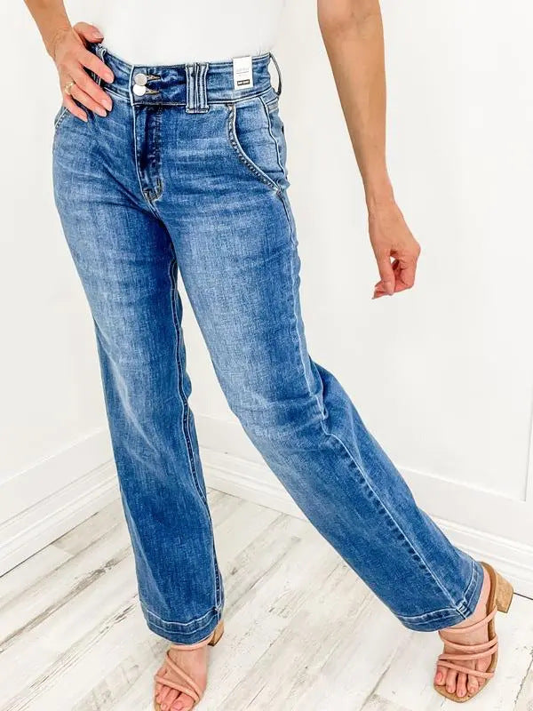 Kvinnors vida jeans med hög midja och elegant sömdesign-Eva Jonsson