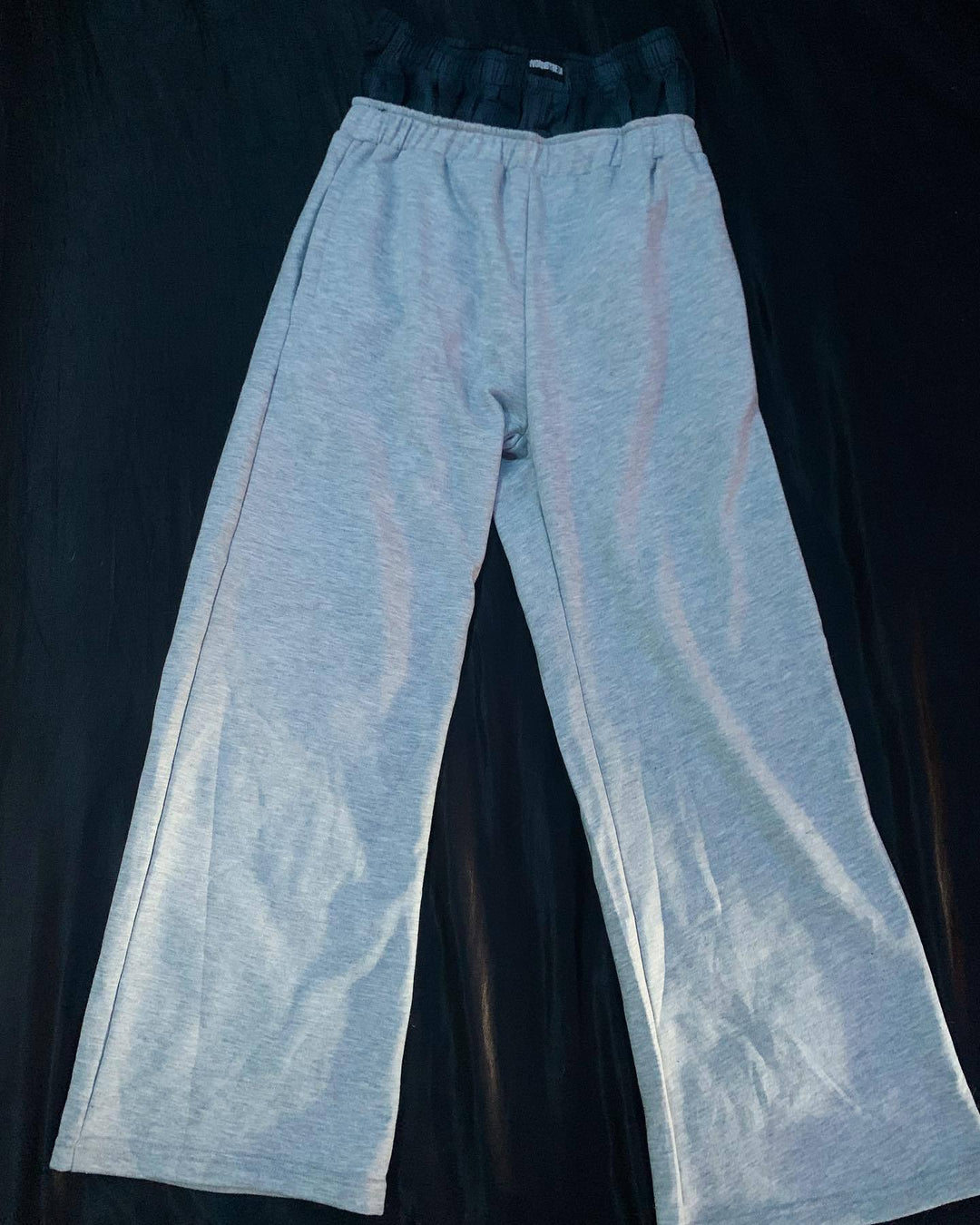 Kvinnors vida joggingsbyxor med elastisk midja och högkvalitativ bomull Mirla-Eva Jonsson