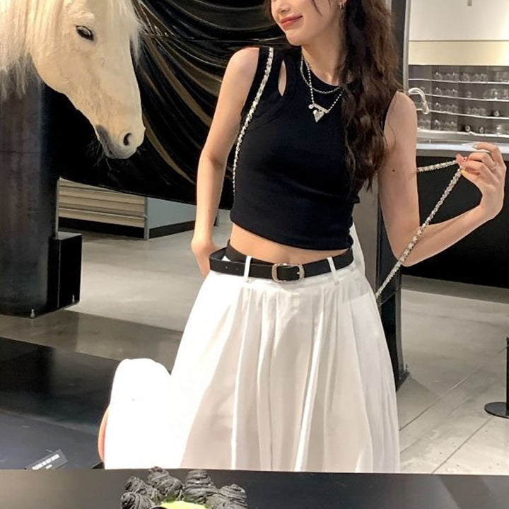 Kvinnotopp med gummiband i midjan och asymmetrisk halsringning Mirla-Eva Jonsson