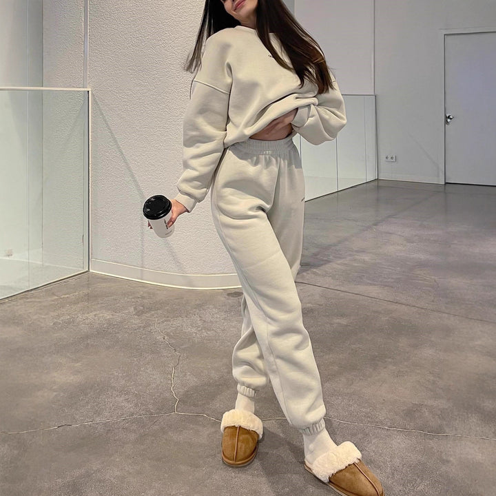 Kvinnotracksuit med mjukt innerfoder och elastisk passform Mirla-Eva Jonsson