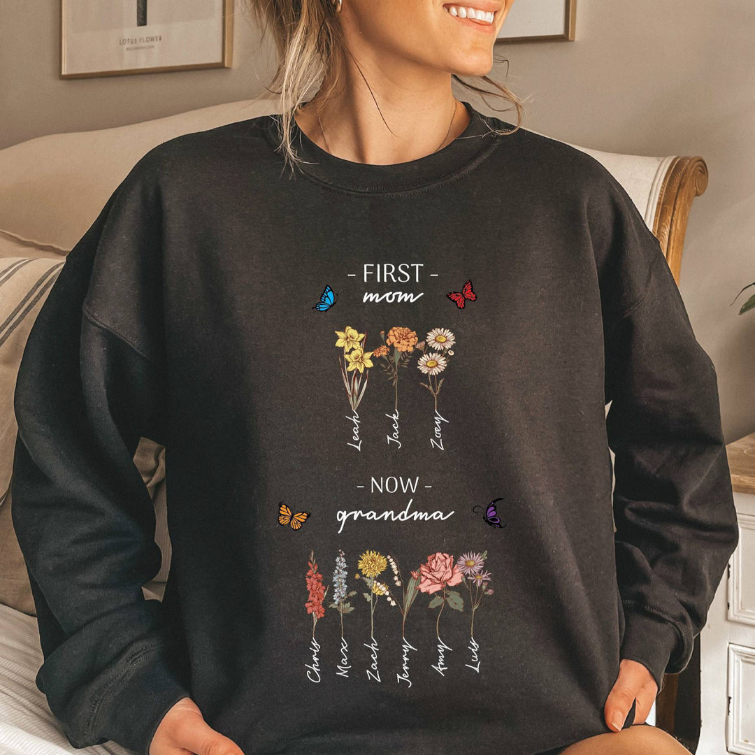 Kvinnotröja med blommig tryck och inspirerande text Mirla-Eva Jonsson
