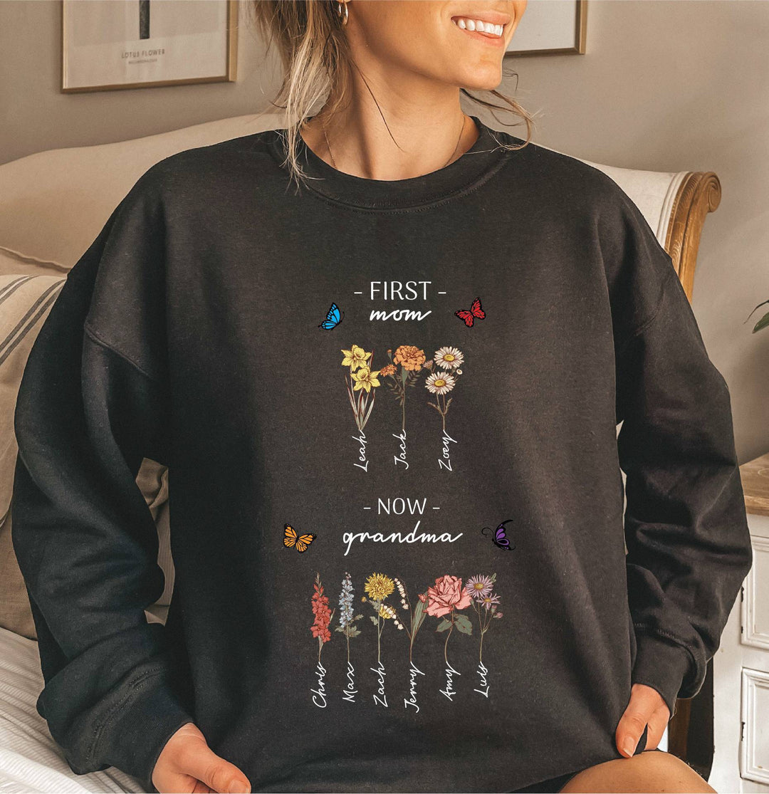 Kvinnotröja med blommig tryck och inspirerande text Mirla-Eva Jonsson