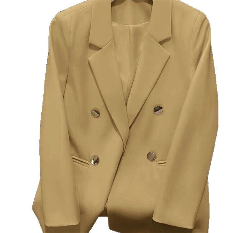 Kvinnotvåfaldigt veckad blazer med eleganta detaljer Mirla-Eva Jonsson