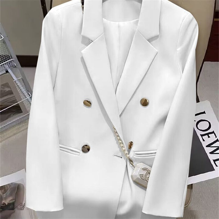 Kvinnotvåfaldigt veckad blazer med eleganta detaljer Mirla-Eva Jonsson