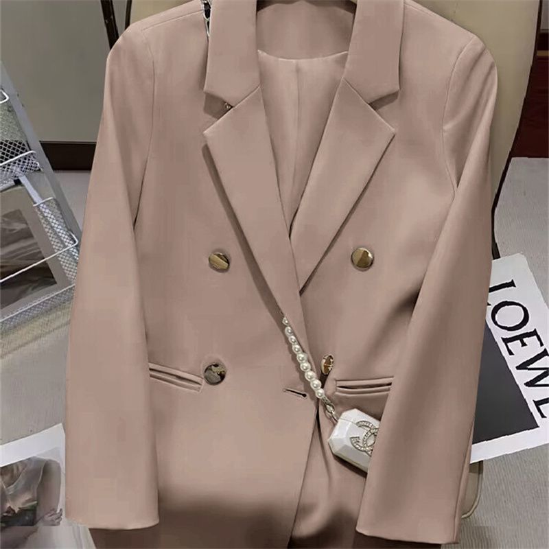 Kvinnotvåfaldigt veckad blazer med eleganta detaljer Mirla-Eva Jonsson